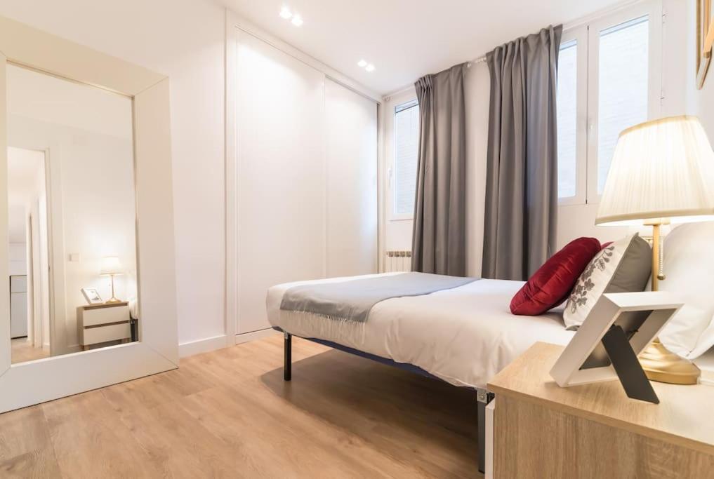 Amazing Apartment! Quiet And Bright, Madrid. Exterior photo